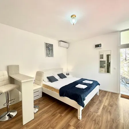 For-A Apartmani Bečići Exterior photo