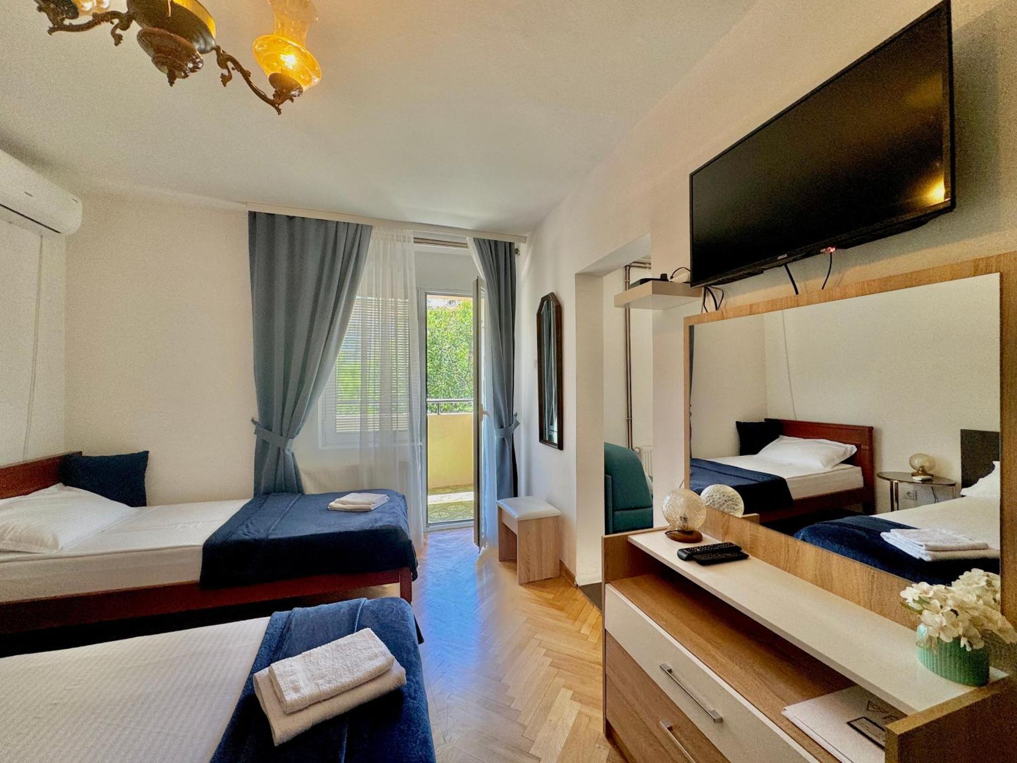 For-a Appartement *